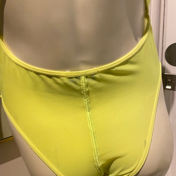 Tic Toc Lined Underwire Mesh Neon Yellow  Bra Snap Back Bodysuit Size Small. - Picture 8 of 11